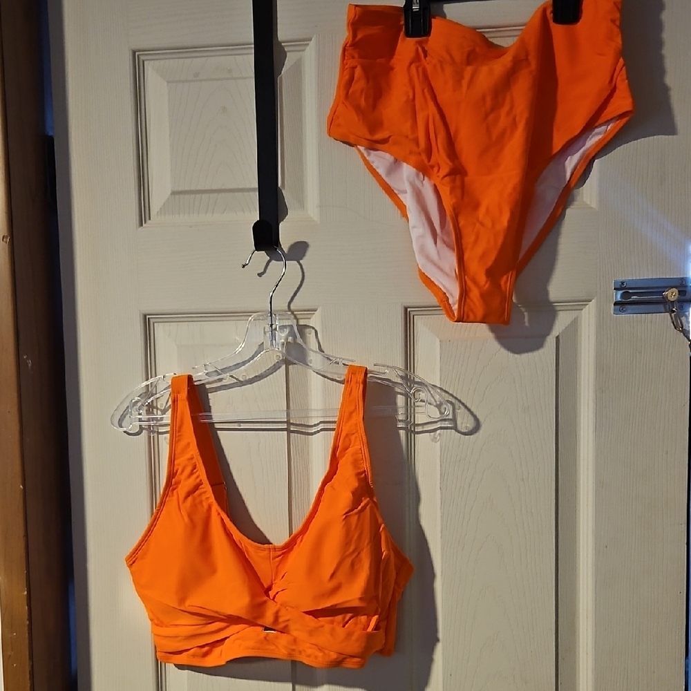 Herseas Women's ORANGE 2 PIECE BIKINI: NEW IN PACKAGE: SIZE L
